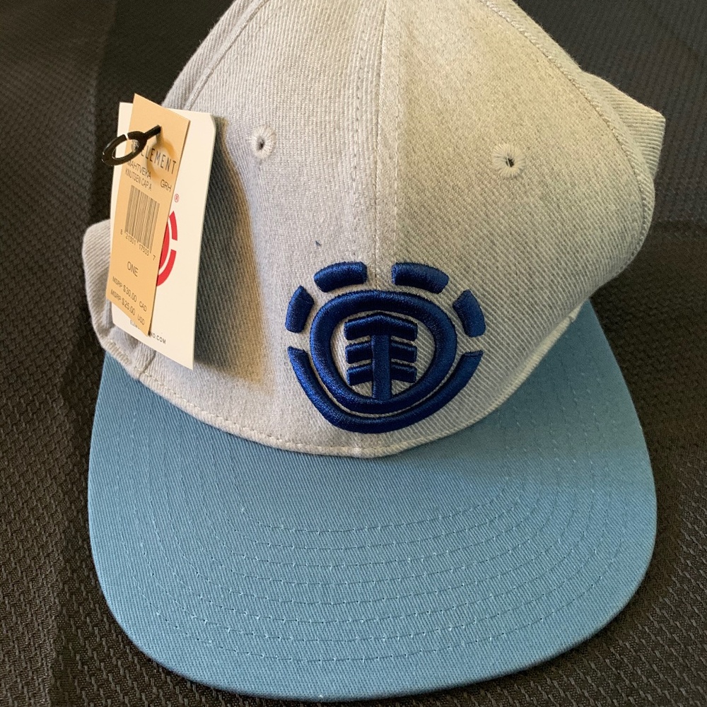 KNUTSEN SNAPBACK HAT NWT